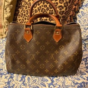 Louis Vuitton Speedy 30
